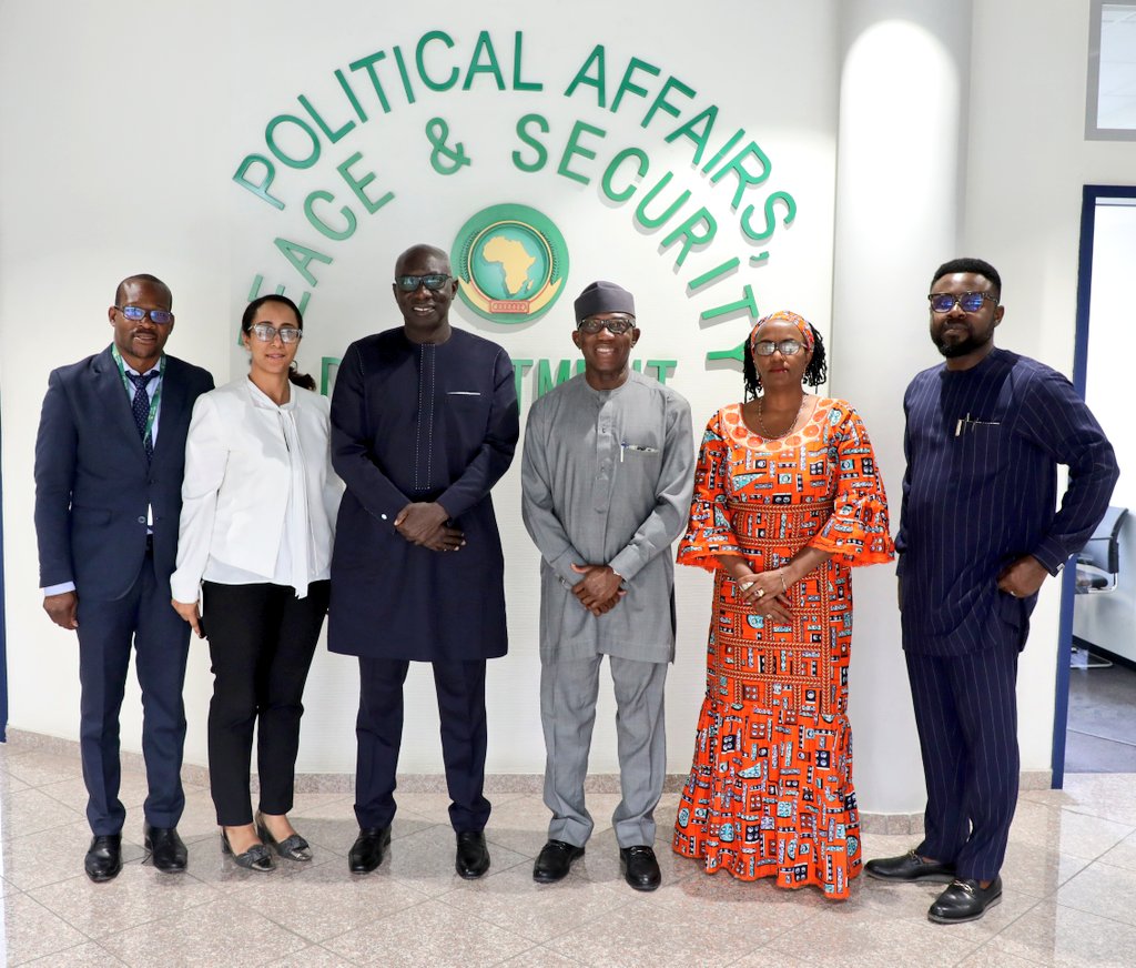 Bankole_Adeoye's tweet photo. Delighted to welcome the newly appointed @_AfricanUnion Special Envoy on the Prevention of #Genocide &amp; Mass Atrocities, Mr Adama Dieng @AdviserAdaDieng, as he assumes duty. We discussed ways to drive the AU Agenda to combat the ideology of Hate &amp; Genocide in the Continent. https://t.co/6fh8eRTf7Z