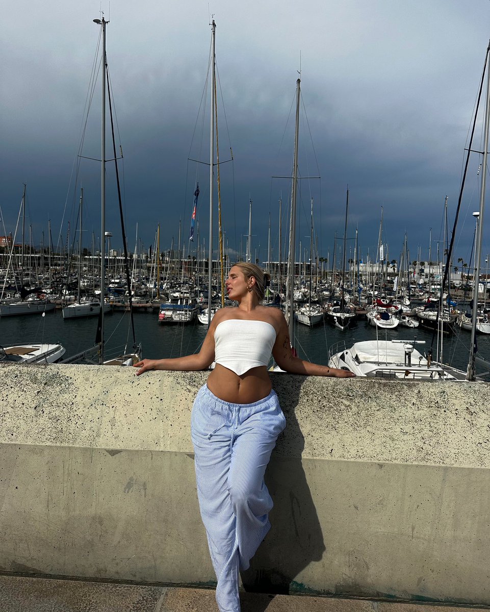 stelliemay's tweet photo. Who’s coming live with me tonight? 🫶🏼 link in bio #model #blonde #onlyfans #playboy #LiveCamera #LIVE #polishgirl https://t.co/0xqUSdo08i