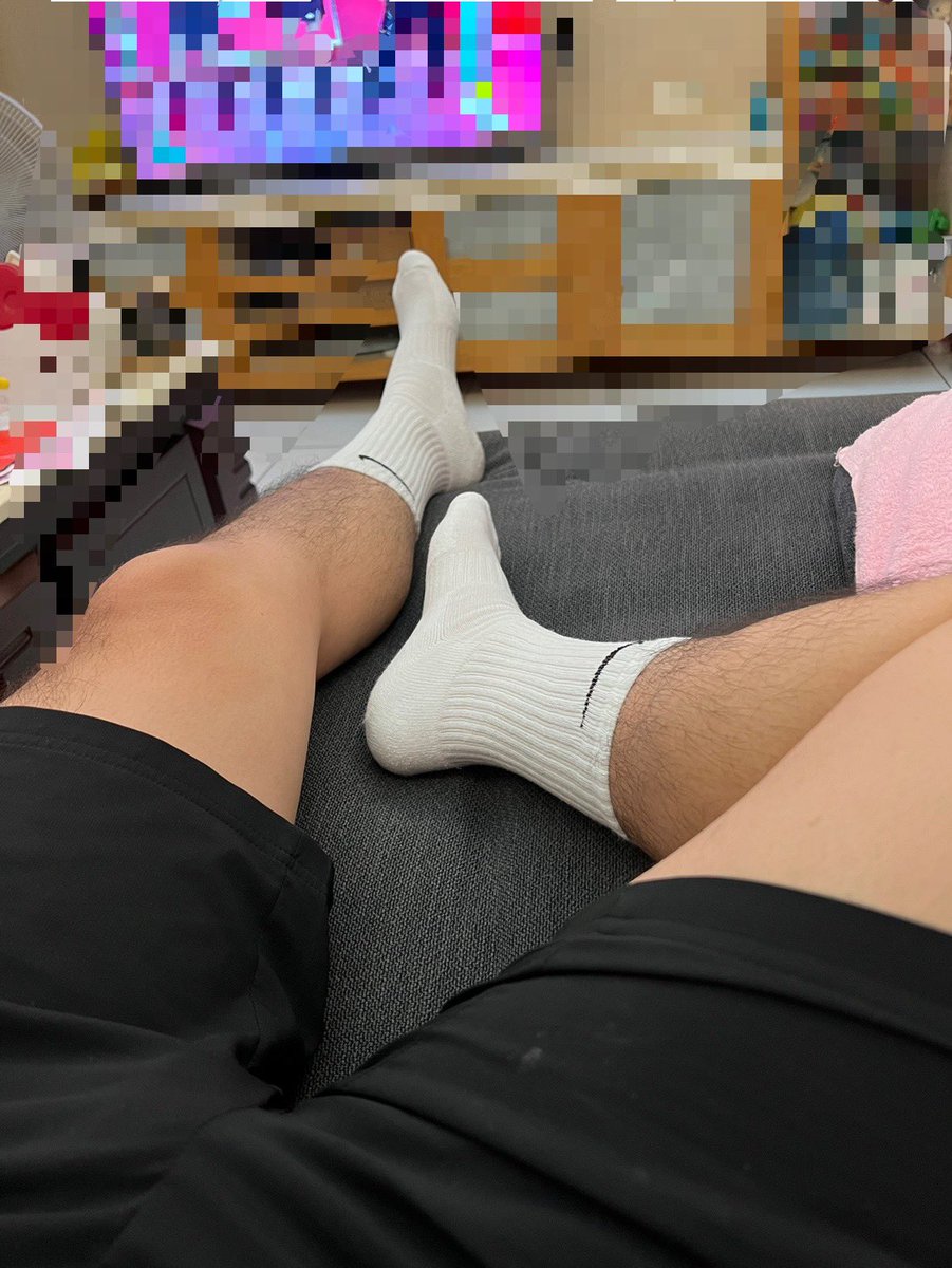歡迎私訊原味襪😎
#原味襪 #原味客製 #白襪 #白襪控 #野