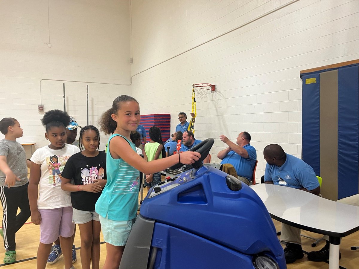 VBCPSMaintServ's tweet photo. Sherwin Dozier Jr and Chris Backus, two more craftsmen from our general maintenance shop were also at Parkway ES Career Day explaining how the floor scrubbers work and how they are diagnosed for repairs. https://t.co/QhT1F4DDgx