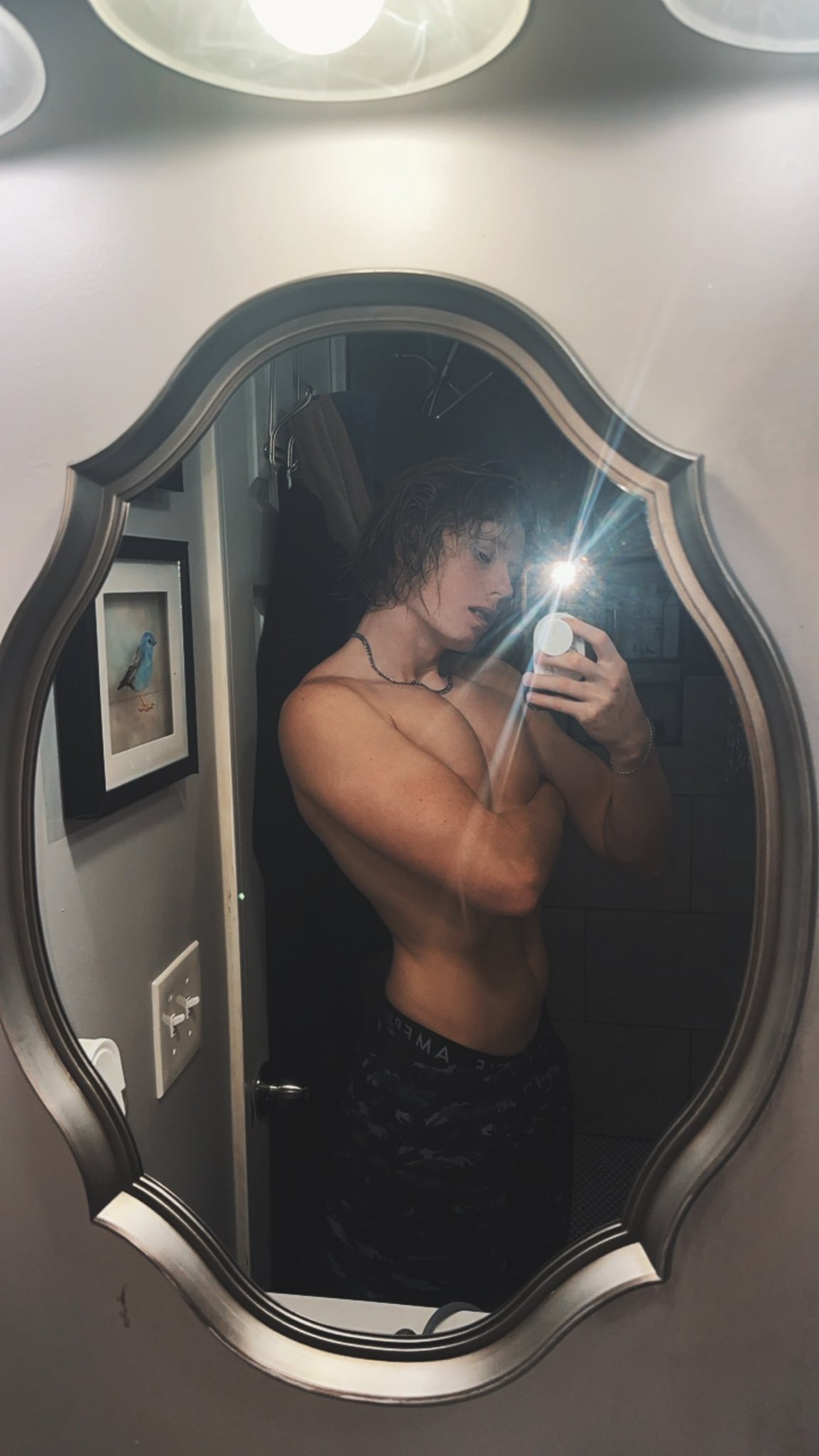1 pic. It’s my birthday, I am OFFICALLY 23! Im filming a collab today. No PPV go subscribe. ❤️ https://t.co/sdvgJXES8H