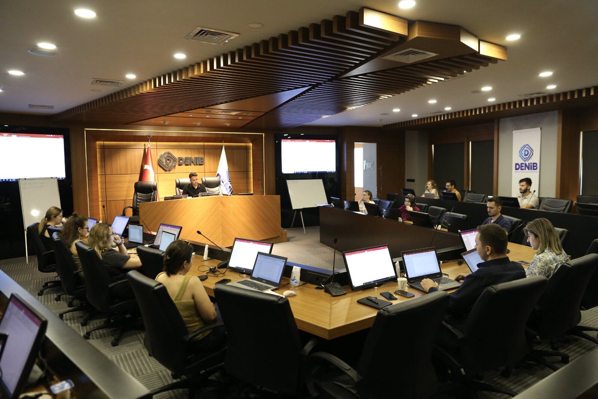 DenibDenizli's tweet photo. DENİB AKADEMİ faaliyetleri çerçevesinde “Akademi Girişimci” kapsamında “Power Point Teknikleri Eğitimi” eğitmen Ömer Bağcı tarafından 13 Haziran 2024 tarihinde Denizli İhracatçılar Birliği Hizmet Binasında düzenlendi.
———
#denib #denizli #denibakademi #ihracat #eğitim https://t.co/5sERUnAjpP