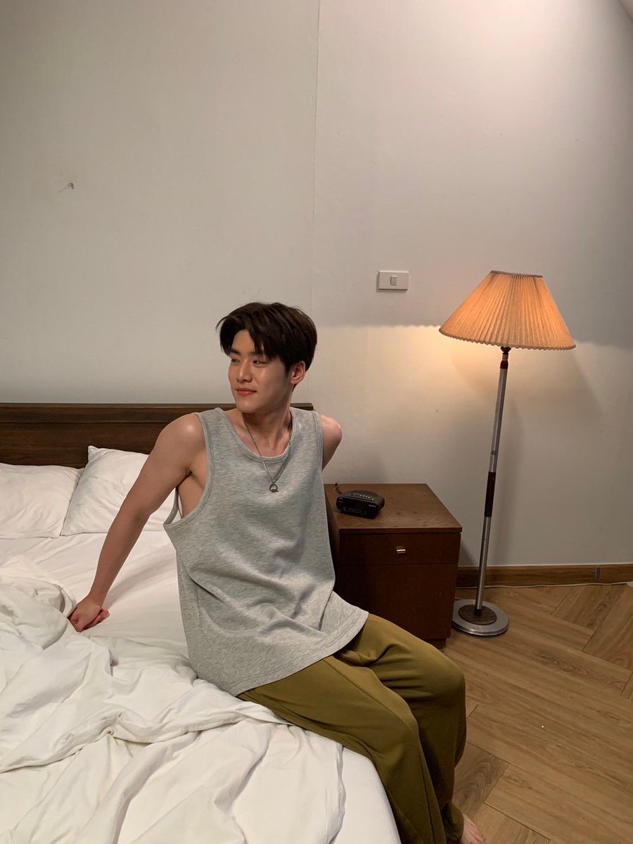 KidnapSeriesTH's tweet photo. ส่งเข้านอนคืนนี้ด้วยรูปจาก Q12 
พอแล้วๆๆ ให้ดูแค่นี้พอ! 🫣

#KidnapSeries
#GMMTV https://t.co/l2XMVcufGb