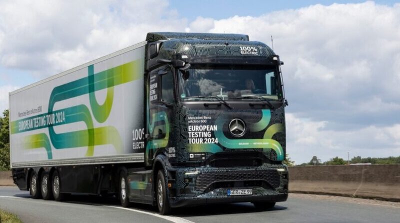 salvadan's tweet photo. El transporte eléctrico de larga distancia en Europa ya es posible.

Megaviaje de 13.000km con un Mercedes eActros 600. La tecnología del vehículo está lista. Ahora la política y el sector energético deben colaborar para la infraestructura de carga.

https://t.co/18fcRPi9Yi https://t.co/iVOgEg8JxL