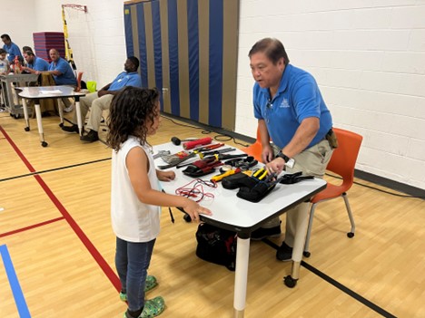 VBCPSMaintServ's tweet photo. Alejandro Adriano attended Career Day at Parkway ES from our plumbing shop and showed students various hand tools and meters used and answered questions. https://t.co/4aR5U7hrGW