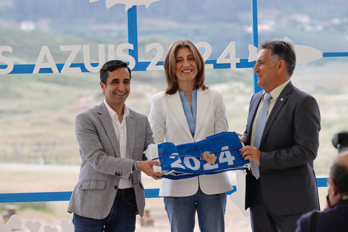 Bandera Azul (@bandera_azul) on Twitter photo 🔵 Hoy se han entregado las 140 Banderas Azules a diversas playas, puertos deportivos y centros azules en Galicia.
<a href="/xuntagalicia/">xuntagalicia</a> <a href="/mambientexunta/">Medio Ambiente e Cambio Climático</a> @concellodeferrol @turismodegalicia <a href="/galiciacalidade/">Galicia Calidade</a>
#banderaazul #blueflag #adeac #feeglobal 🔵 Hoy se han entregado las 140 Banderas Azules a diversas playas, puertos deportivos y centros azules en Galicia.
<a href="/xuntagalicia/">xuntagalicia</a> <a href="/mambientexunta/">Medio Ambiente e Cambio Climático</a> @concellodeferrol @turismodegalicia <a href="/galiciacalidade/">Galicia Calidade</a>
#banderaazul #blueflag #adeac #feeglobal