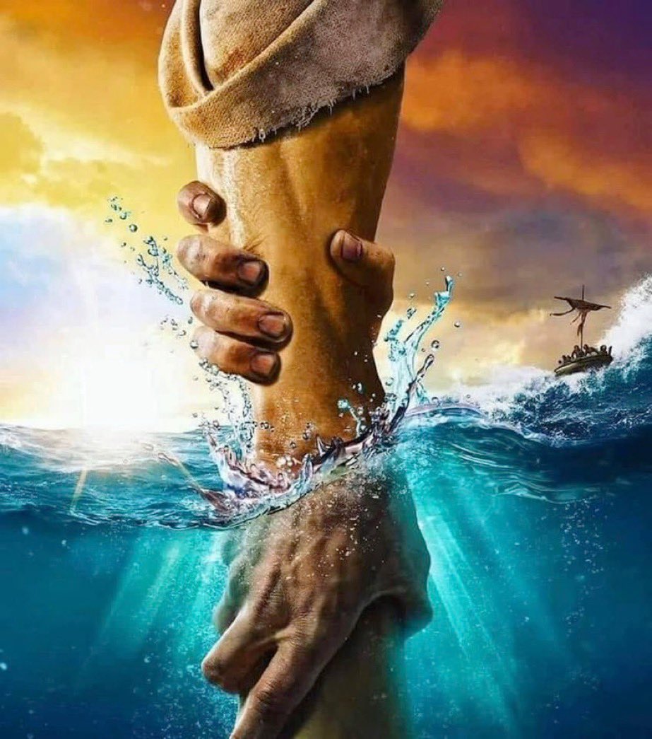 عندما تَمُدّ يَدِك إلىٰ الله ..🤲🏼

وتَقتَرب كَثيراً من الله سبحانه ..

كُن على يَقين ، سوف  يقترِب مِنك كلّ

شيءٍ جميل ..ويرضيك بإذن الله ..

#قُل_يارَب🌷
#OMAR🟠🟣🌷