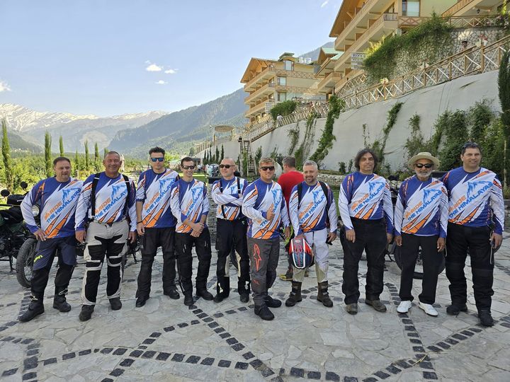 RideTheHimalaya's tweet photo. The Journey Begins! 🏍️🏔️ #RideTheHimalayas from Manali is officially ON! 

Engines are roaring, the adventure is crazy, and the boys are ready to conquer these majestic mountains.  Stay tuned for epic views, thrilling rides, and unforgettable memories!  

#Travel #Adventure https://t.co/Ljhk7Yut7F