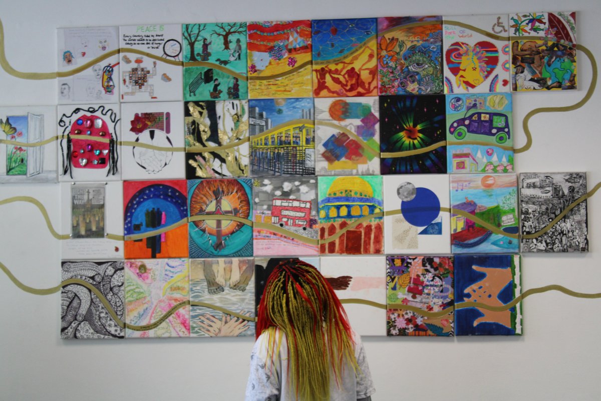 ArtsNetworkLDN's tweet image. We celebrated our Festival of Belonging exhibition with a private show &amp;amp; group listen to the accompanying soundscape. 
Individual canvases and conversations from 32 of our members expressing their personal experiences of 'belonging'. 
Listen here tinyurl.com/4fx9pncz 🎧#IGEN