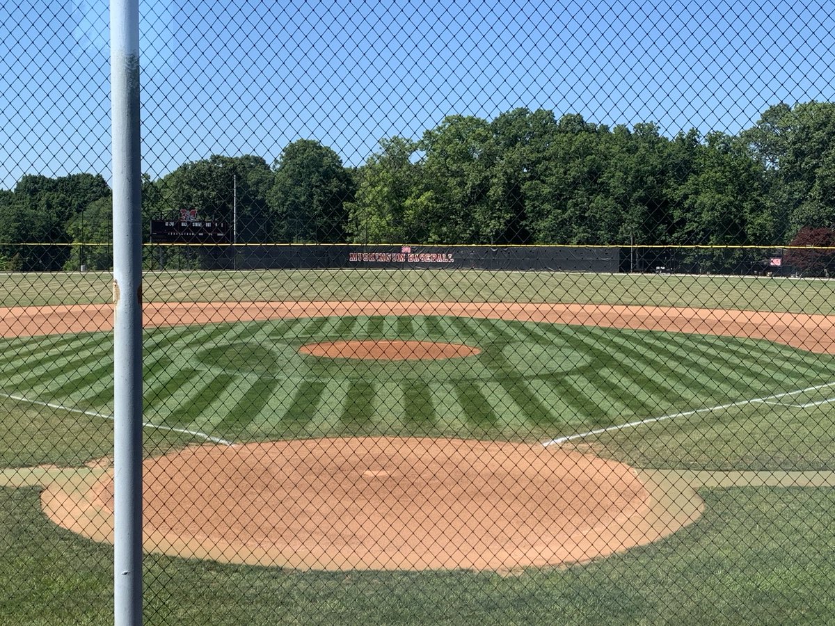 #TheMose perfect time of day for a picture! The Baseball is visible.
