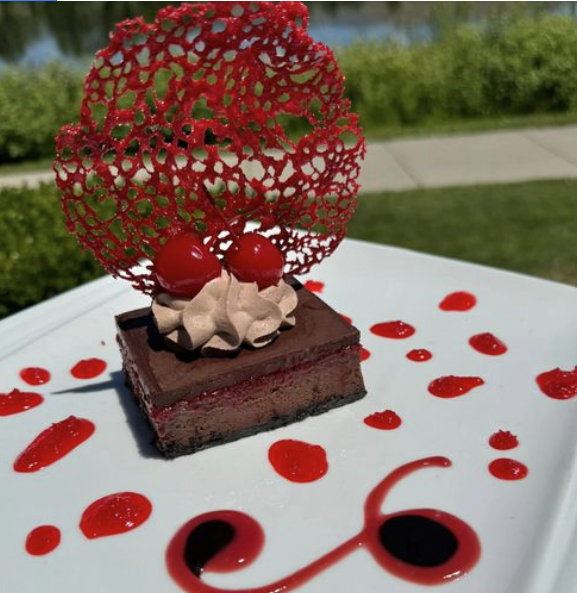 idguideofficial's tweet photo. More chef Martinez love: #Barbacoa latest dessert creation with pastry Chef Tamara Vinson: Black Forest Chocolate Cheesecake. With cherry jam, coral tuile, chocolate sauce and fresh cherries. #femalechef #mexicanamericanchef #thisisidaho @beardfoundation  https://t.co/qEdXgKi6sK https://t.co/C3NUwCH7WX