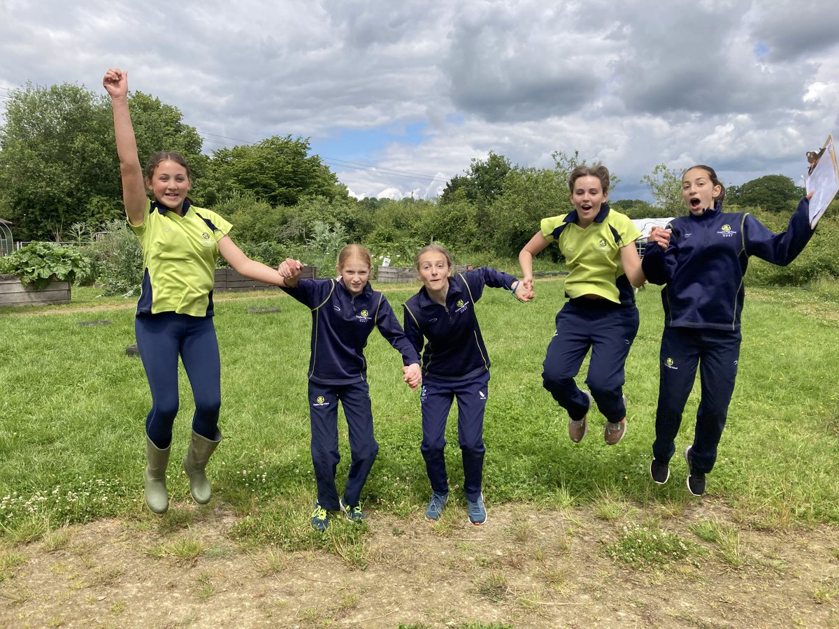 Thank you <a href="/BorePlace/">Bore Place</a> for a fantastic outdoor learning experience with our Year 8 geographers #regenerativefarming #Nationalfestivaloffieldwork <a href="/The_GA/">Geographical Association</a> <a href="/CroydonHigh/">Croydon High School</a>