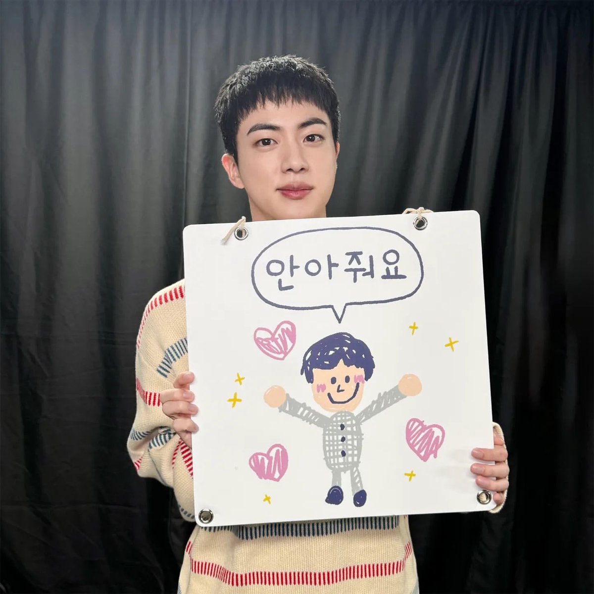 charts_k's tweet photo. Jin on Instagram https://t.co/zAETGbAsfc