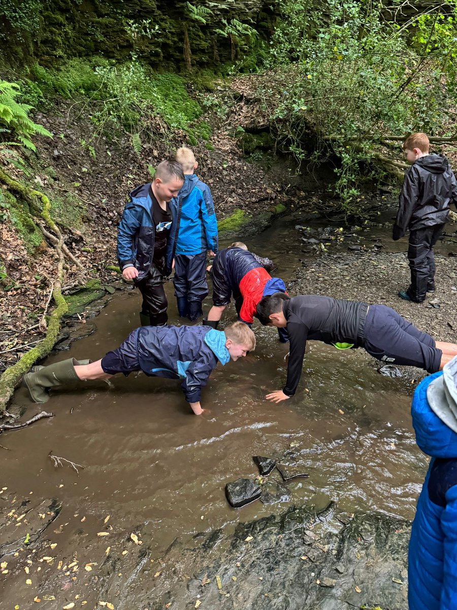 Lakeside_school's tweet photo. You have got to love getting wet and muddy @CliffeHouse #sorryparents https://t.co/tdL5W4Mjfa