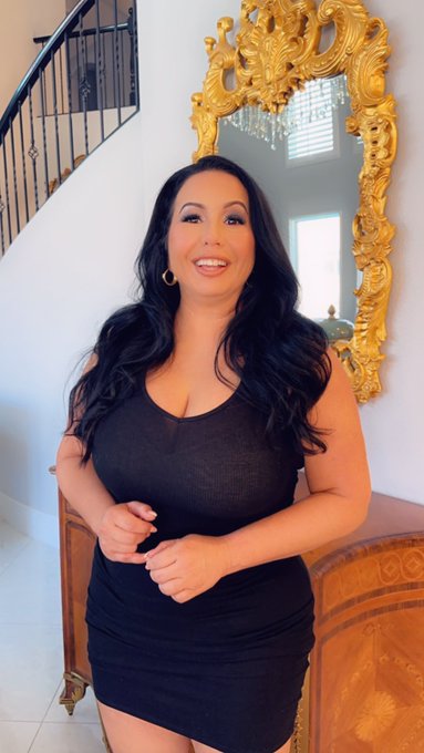 Happy birthday 🎉 to my bestie @Marcela_luv.  Let&rsquo;s celebrate 🎊 this day in Marcela&rsquo;s honor. You&rsquo;ve taught<a class="tags" href="/tag/marcela_luv">@marcela_luv</a><a href="/tag/throwbackthursday"class="tags"><span>#throwbackthursday</span></a>