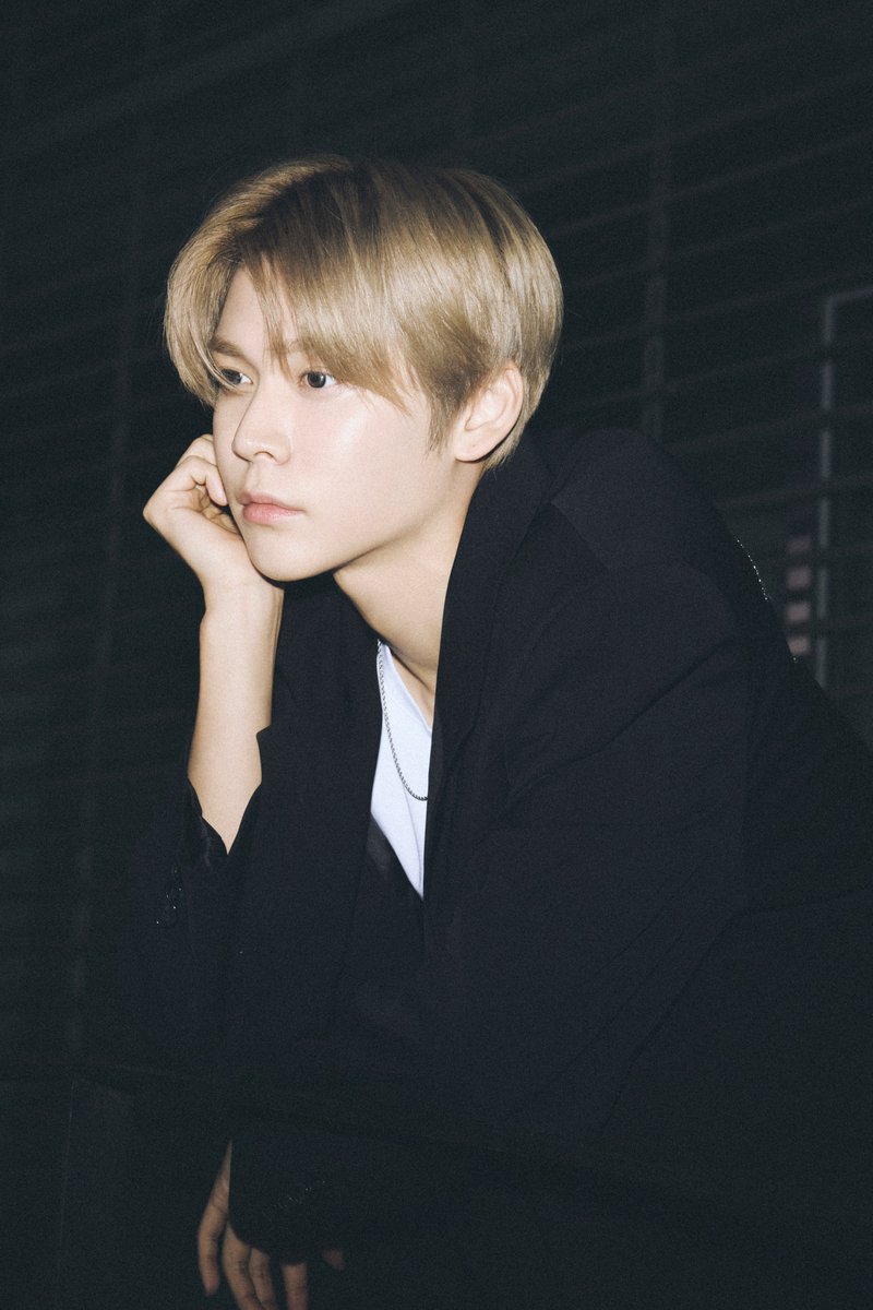 WHO FOUND THAT BASS? #2

RIIZE 라이즈 【RIIZING - The 1st Mini Album】
➫ 2024.06.17 6PM (KST)

#RIIZE #라이즈
#EUNSEOK #은석
#RISEandREALIZE
#BoomBoomBass #RIIZE_BoomBoomBass
#RIIZING