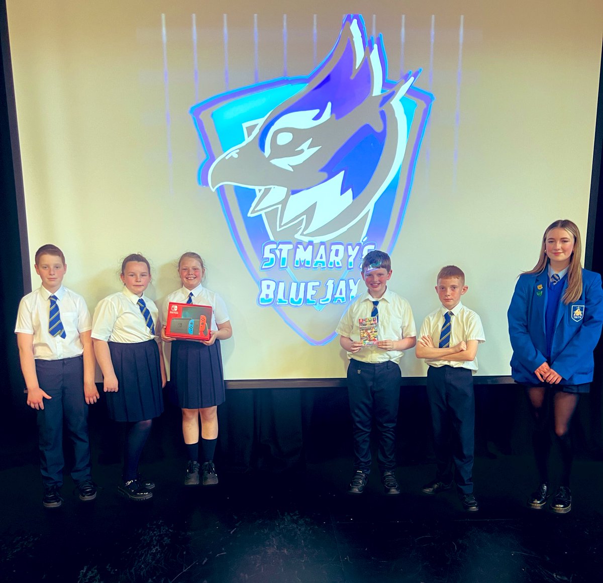 stmarysEsports's tweet photo. We have our winners! GGs! @stpaulsps @SaintMarysDerry @DigSchoolhouse https://t.co/2thQxgT1QQ