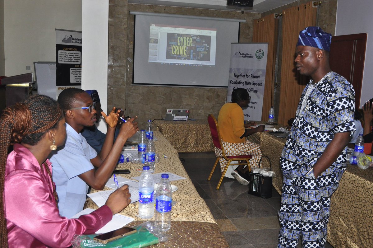 RafiuLawal88's tweet photo. It was a privilege for me to lead facilitation at the Two-Day 'Training of Trainers for Youth on Combating Hate Speech Online and Offline' organised by @bbforpeace #IPCR supported by @ng_youthfund. The initiative is aimed at addressing hate narrative in Nigeria.
#TheNigeriaWeWant https://t.co/xG9JPIKQcQ