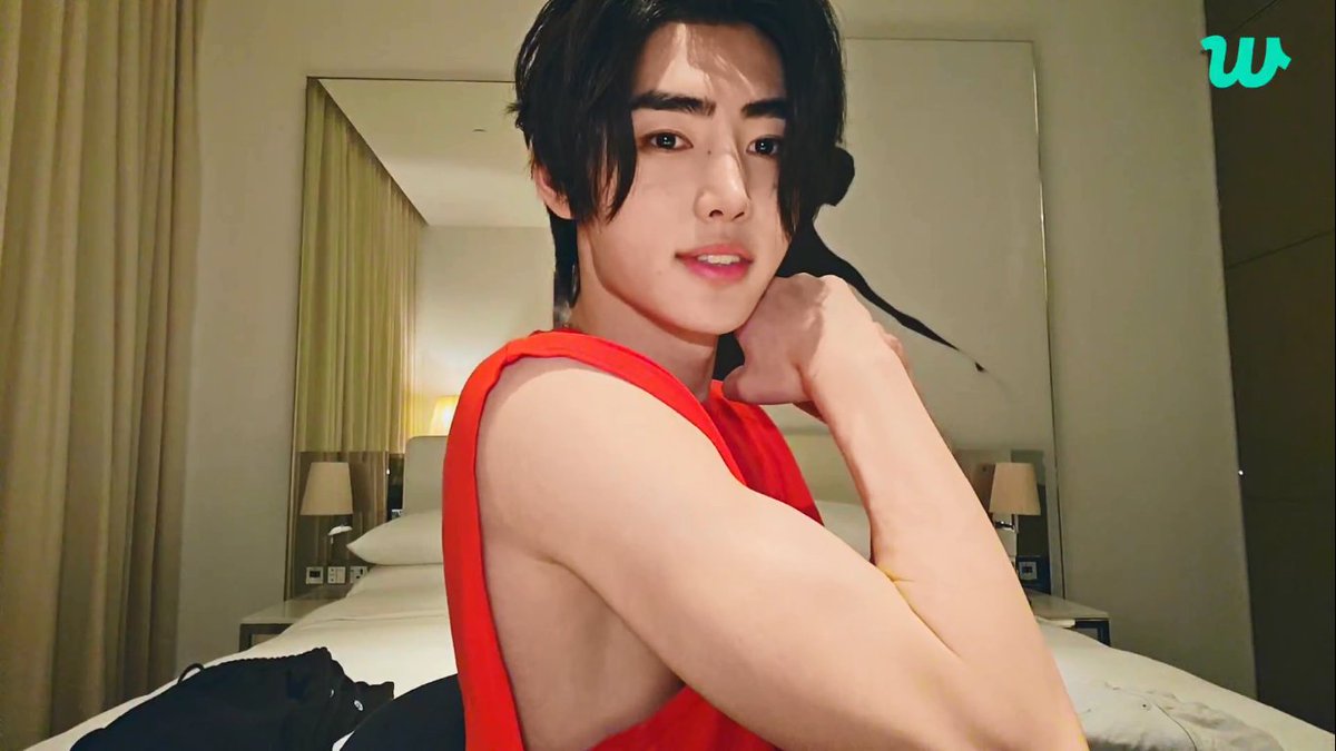 park sunghoon's muscle explosion