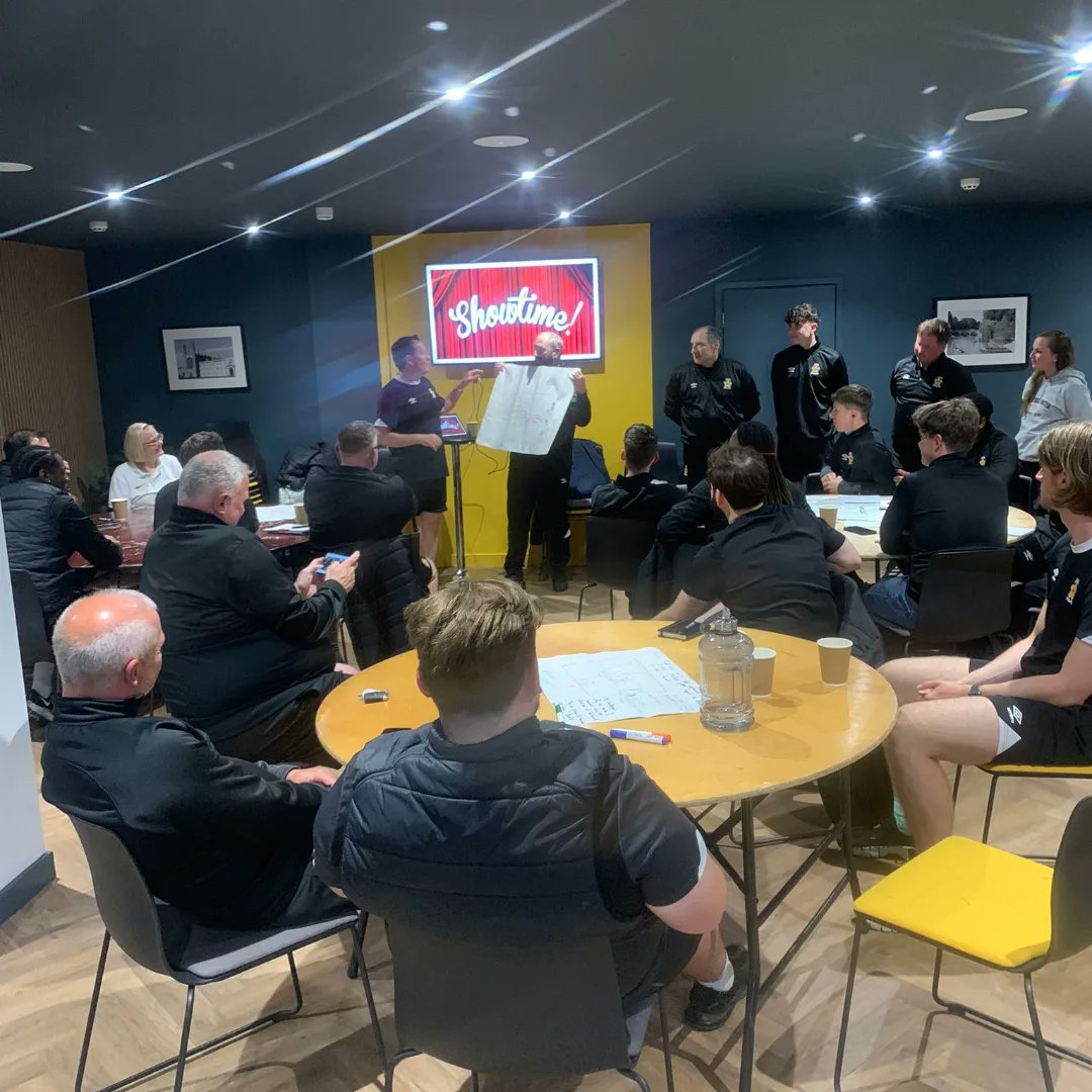 CUFCDevelopment's tweet image. STAFF CPD 📖🧠⚽️ 

End of season CPD delivered by the brilliant Jackie Bushell. 

Another fantastic turn out of coaches from across all programmes within our pathway. 

Some great feedback and key learning for all.

#unitedindevelopment #unitedinendeavour 

🟠⚫️🔥⚽️