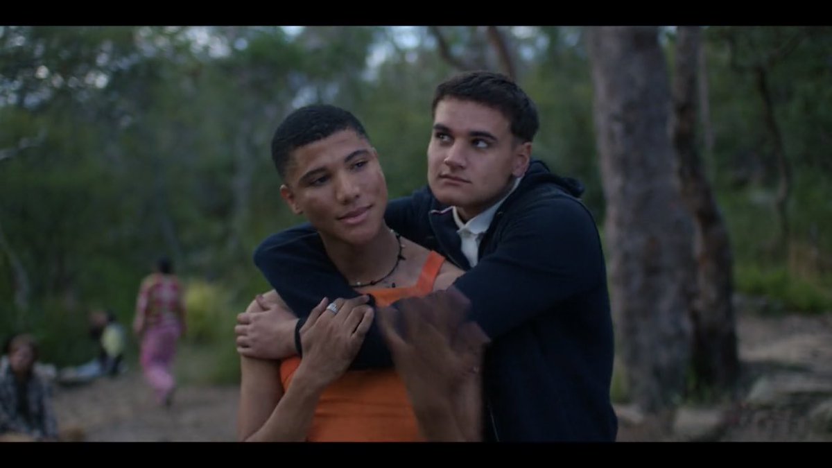 lukdionisio's tweet photo. a super long review of season 2 of heartbreak high bc ofc i love me some teenagers-doing-stuff-that-will-lead-them-into-trouble-but-it-has-good-music-styling-and-humor show

anyways first darren and cash I LOVEEE their relationship its so cute and yk its not toxic! https://t.co/E1S50AqigT