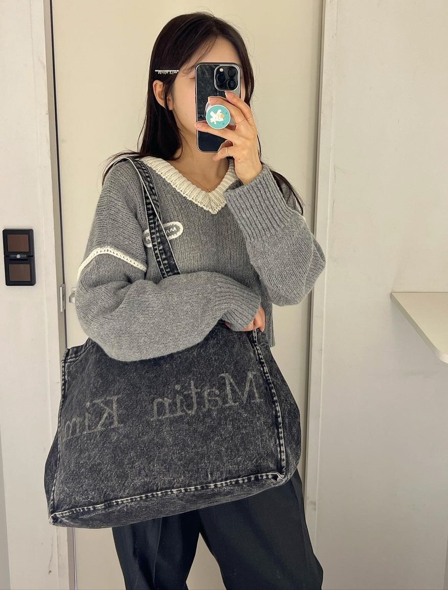 レディース Matin Kim LOGO WASHED DENIM DUFFEL BAG