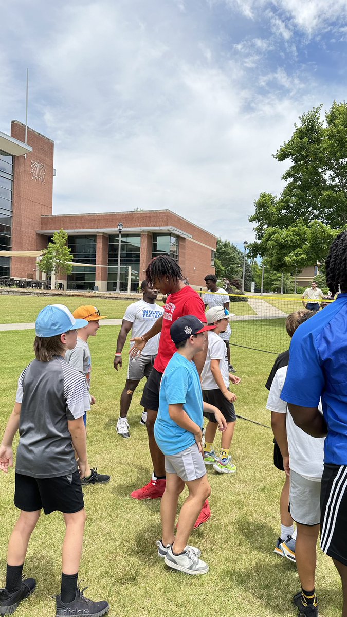 Meet your new UWG All Sports Kids Camp counselors🙂‍↕️

#WeRunTogether