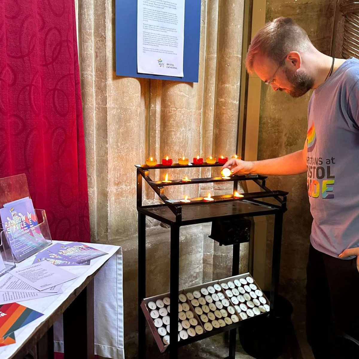 Bristol Cathedral tweet media