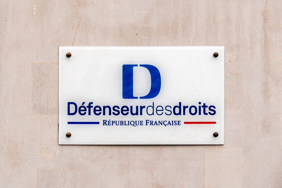 CBedenes's tweet photo. À l’occasion de la rencontre annuelle de Médiation avec @FTravail_PACA et @FTravail_Corse, en compagnie des Délégués du Défenseur des Droits, les médiateurs ont présenté le Bilan 2023 de l’activité médiation à @FranceTravail.

Avec @pascalblain13 
nous avons présenté les évolutions liées à la loi plein emploi et les nouvelles missions de France Travail .

L’accès aux droits est un enjeu majeur et une mission clé de l’action sociale #AvecFranceTravail.