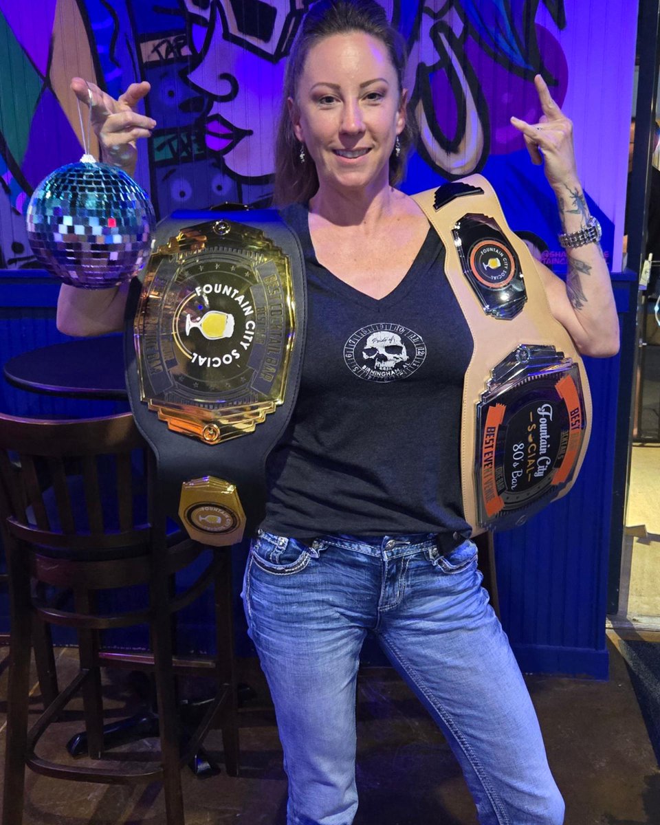 fCS_80s_bar's tweet photo. @BustedOpenRadio @davidlagreca1 @THETOMMYDREAMER @marcraimondi @ShamrockKen We have belts, too.  Best Bar in 2022 &amp; 2023. Just saying. 

https://t.co/u8ivkOvxwJ https://t.co/7mXEbgGeYZ
