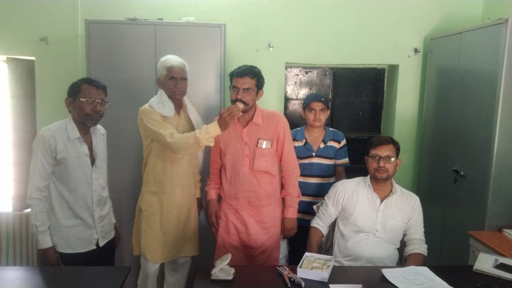 ॥ अंतः अस्ति प्रारंभः ॥   
  ईश्वर की असीम कृपा,माता पिता और गुरुजनों के आशीर्वाद से आज  राजकीय उच्च माध्यमिक विद्यालय, गाजूसर सरदारशहर  में #अध्यापक_लेवल_1  के पद पर कार्यग्रहण कर लिया ।