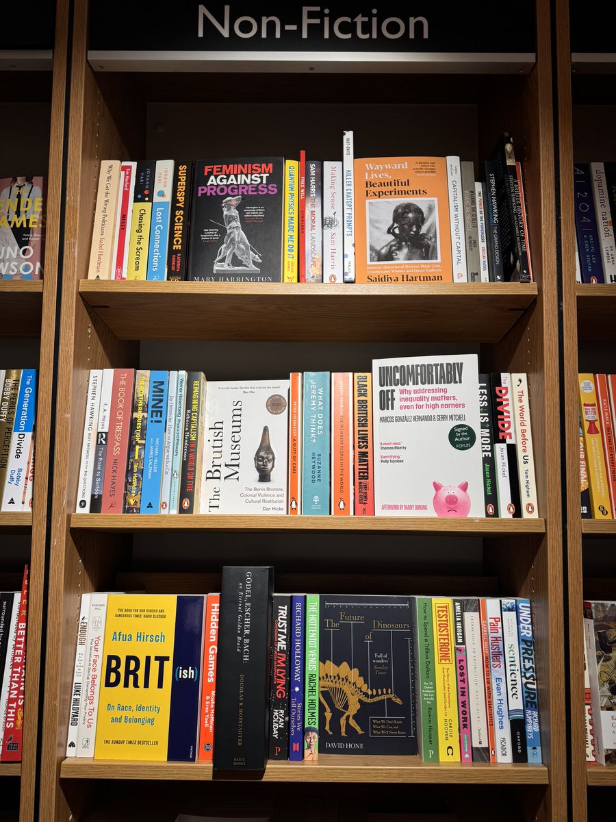 GerryMitchell2's tweet photo. .@MarcosGHernando pleased to see #UncomfortablyOff in Waterloo @Foyles and not far from @dannydorling #SlowDown πͺπππ€©π€#inequality #wealth #highincomes #SlowDown https://t.co/sKxKCqxB7z