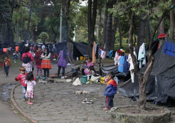Frankzm's tweet photo. Los colombianos sabemos que la prioridad del actual gobierno no son  nuestros niños.
Vergüenza de Gobierno.