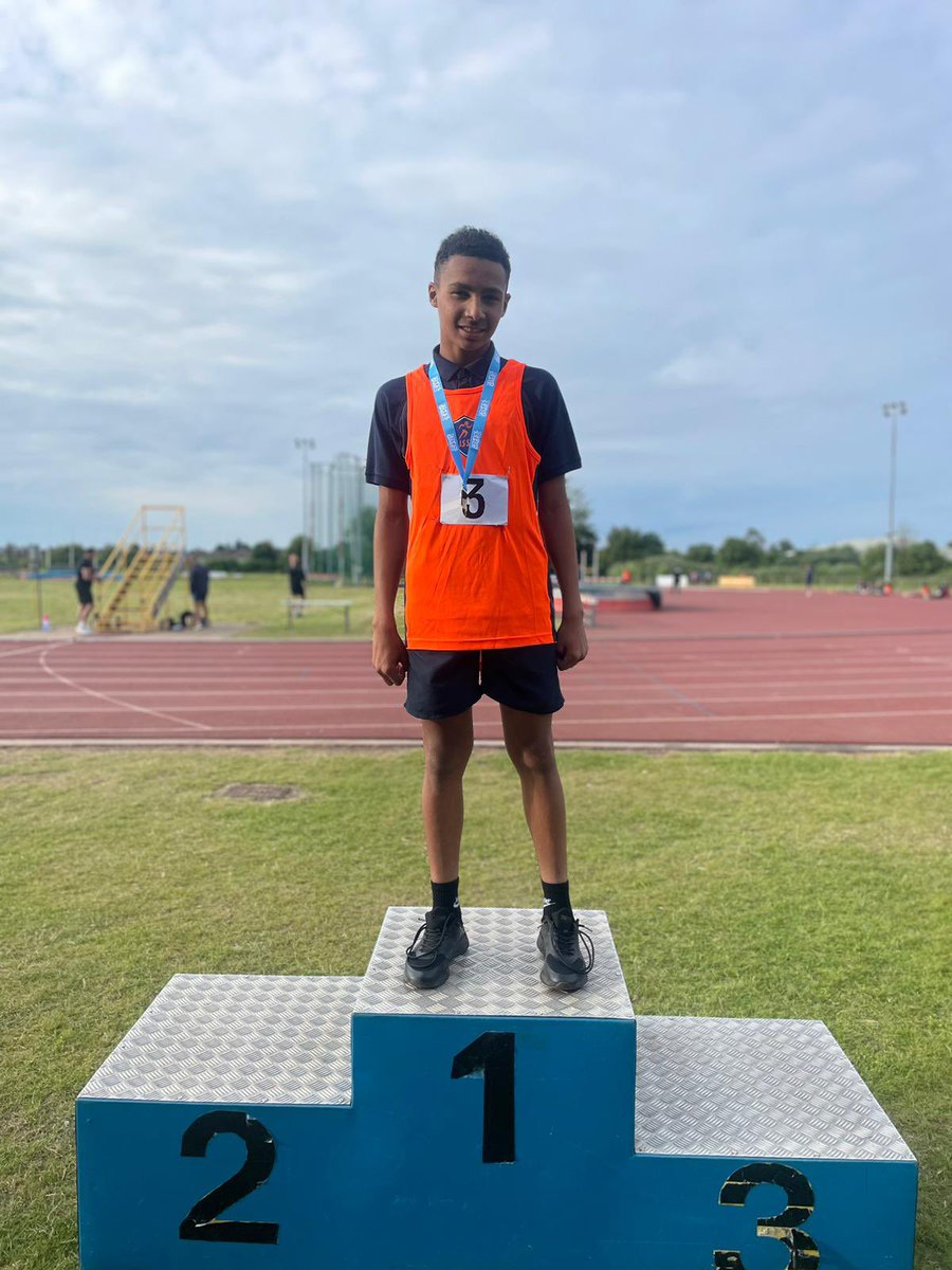 🥇Congratulations to Kaci (Y9) &amp; Kayden (Y8) who both became Bedfordshire County Hurdle Champions last night! 🥇Superb performances all round with, Olivia finishing 2nd in 800m, Niamh 3rd in the 1500m and Harrydas 3rd in Hurdles!