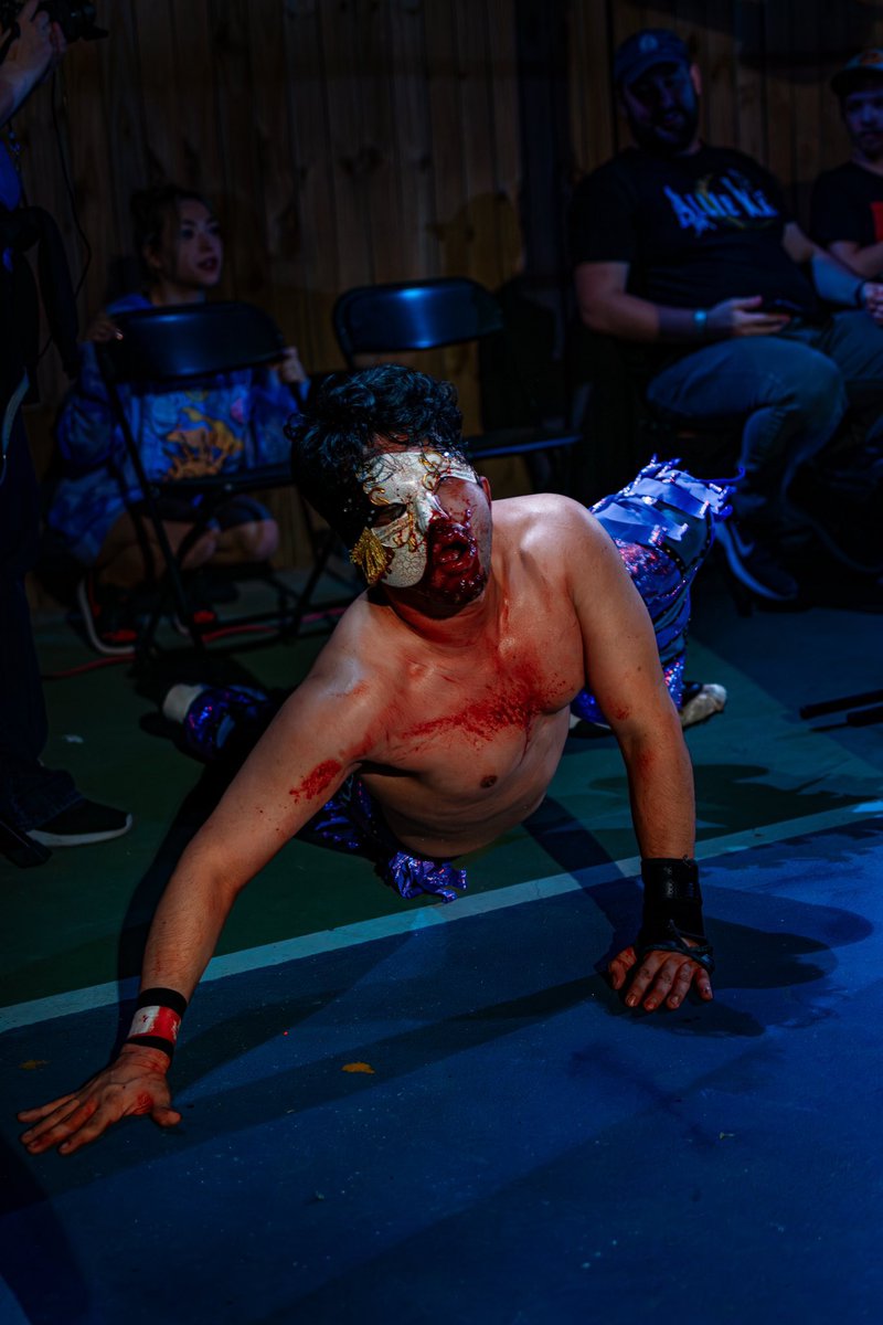 StephenWolf309's tweet photo. @ohdannyking @itsKCKreme,
remember what they’ve stolen from you.
Your championships
Your pride
Your blood
It’s time to take everything back.
Tonight, the curtain falls on Culture Shock.
I’ll be watching #ThePack #STCS5 https://t.co/cUxsYw0Gv1