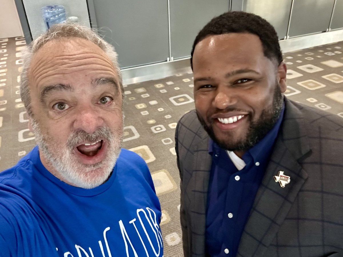 BKRoberson2's tweet image. It’s always a pleasure hear to @gerrybrooksprin speak to kick off a summer of learning.  @TASSP1 @TASSP_Region4.