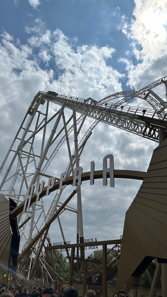 Just a quick nip into <a href="/THORPEPARK/">Thorpe Park Official</a> for my daily dose of fearless finding. Is this the beginning of a Hyperia every day challenge? 😂