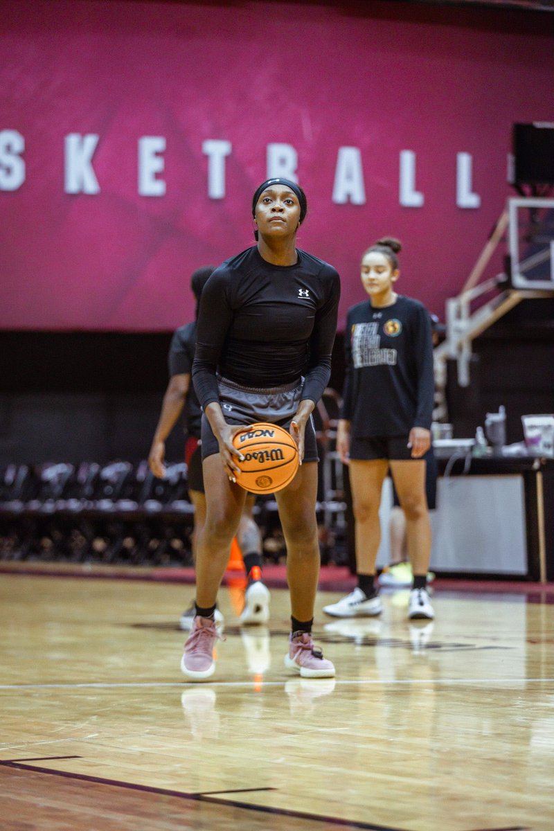 GamecockWBB's tweet photo. Every day better than the last https://t.co/P0w4SN7TKR