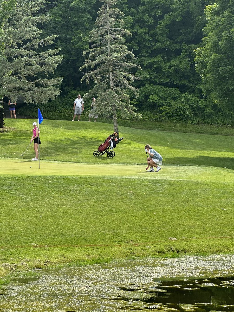 Congratulations to Imagine Hines (8th grader) on making her second trip to the state AA girls golf tournament.  The event was reduced from 36 to 27 holes because of weather conditions.  Great job Imagine!!!