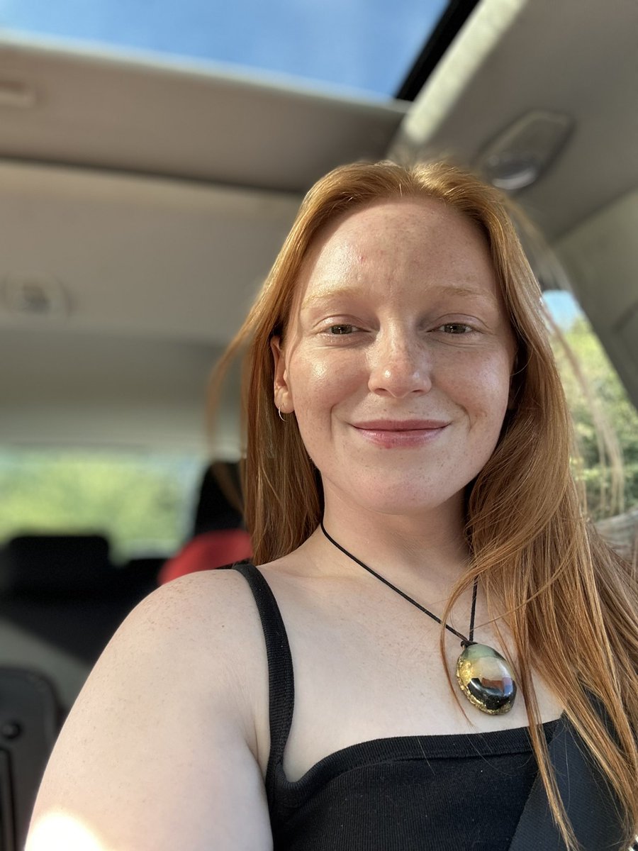 tishterps's tweet photo. feeling golden and it ain’t even summer yet ☀️ https://t.co/EWXeovvQMV