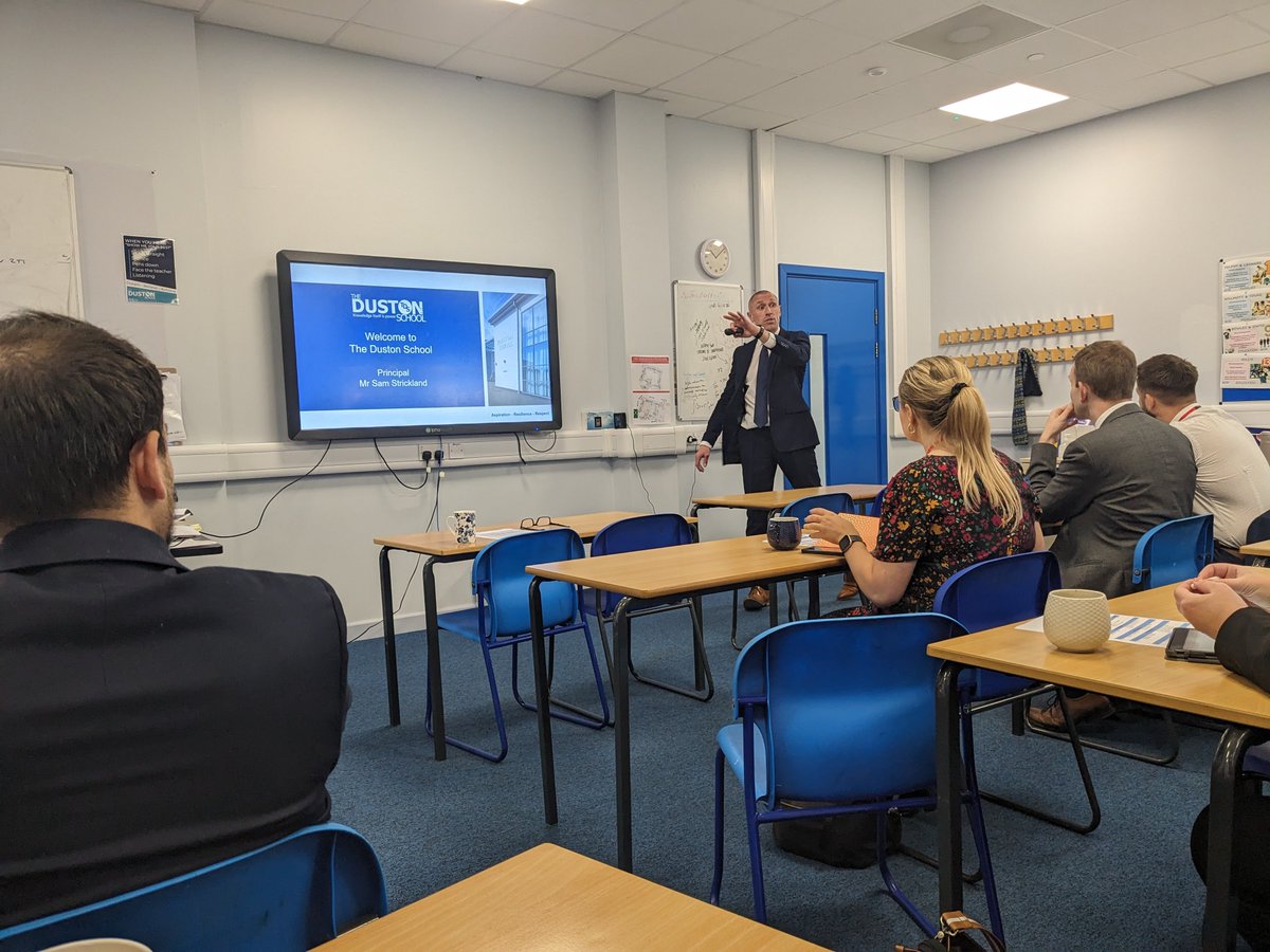 TomBellwoodCLT's tweet photo. **You permit what you promote and promote what you permit**

These words echo in my ears. A truly exceptional school @dustonschool led by the galvanic @Strickomaster 

Another #BehaviourHub ( @tombennett71 ) Open Day that epitomises the value of peer to peer school improvement https://t.co/kL7twmk1R0
