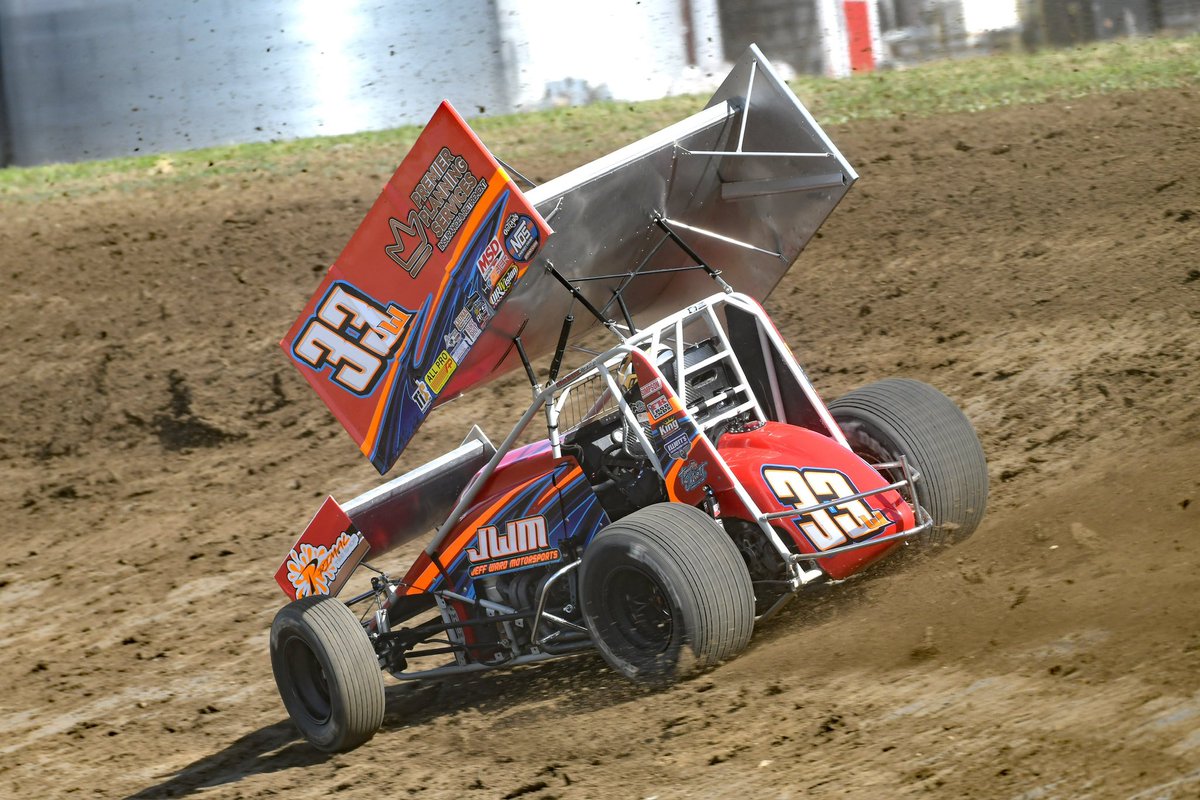 CapHenryRacing's tweet photo. It’s ℝ𝔸ℂ𝔼𝔻𝔸𝕐 for Night 7 of Ohio Speed week!
🏎️ Jeff Ward Motorsports
📌 @RaceMCS
📍 @FASTseries
👀 @FloRacing
⌚️ 6:30pm EST
🙌🏻 @ElliottsTrailer @SCSGearbox @OHIOLOGISTICS #ChargeLife https://t.co/dhhLJUU5Qw
