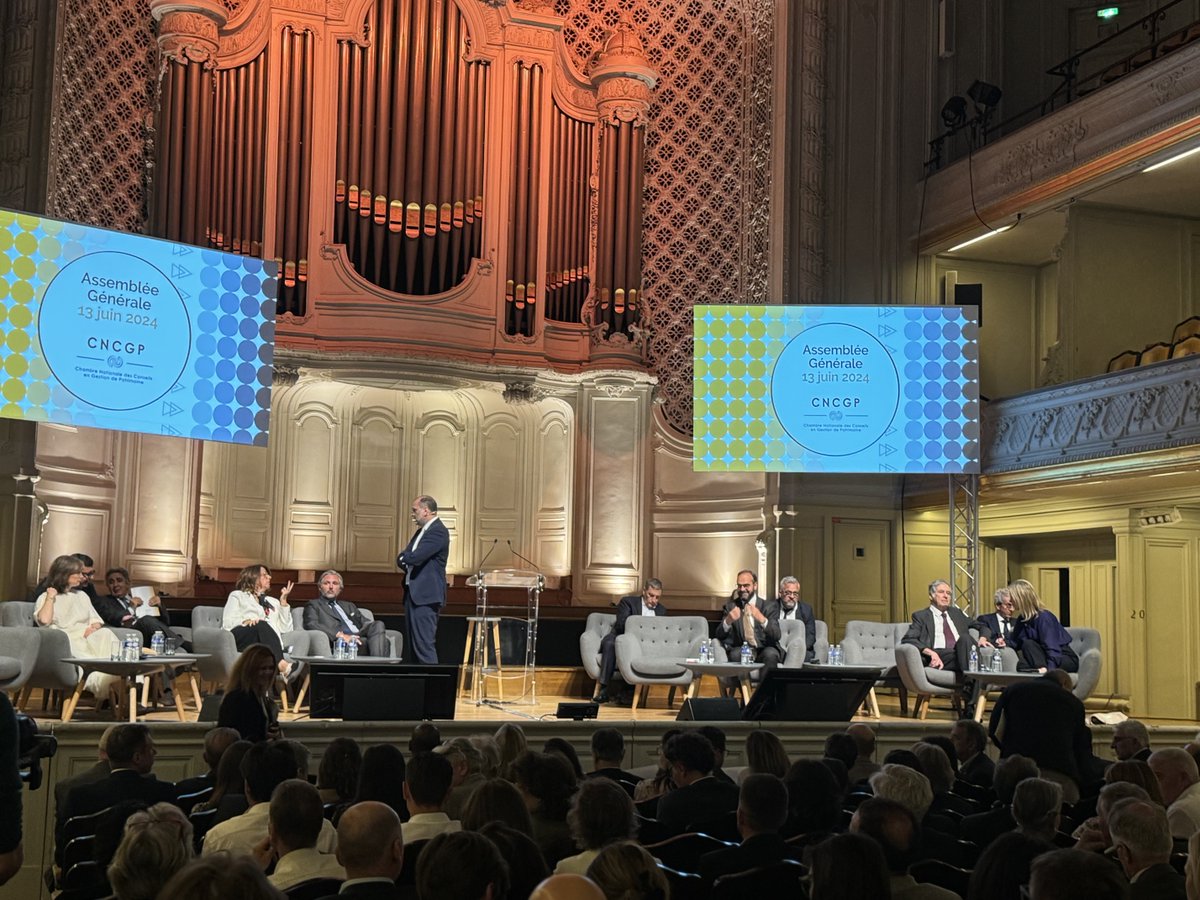 [#Event]
🌟Le <a href="/centrepatrim/">Centre du Patrimoine</a> est en direct du #MidsommarduPatrimoine 2024. Ce 15ème Congrès de la <a href="/ChambreNCGP/">CNCGP</a>, Chambre Nationale des Conseils en Gestion de Patrimoine, réunit de nombreux professionnels du métier dans 2 lieux emblématiques : la Salle Gaveau &amp; l’Opéra Garnier !