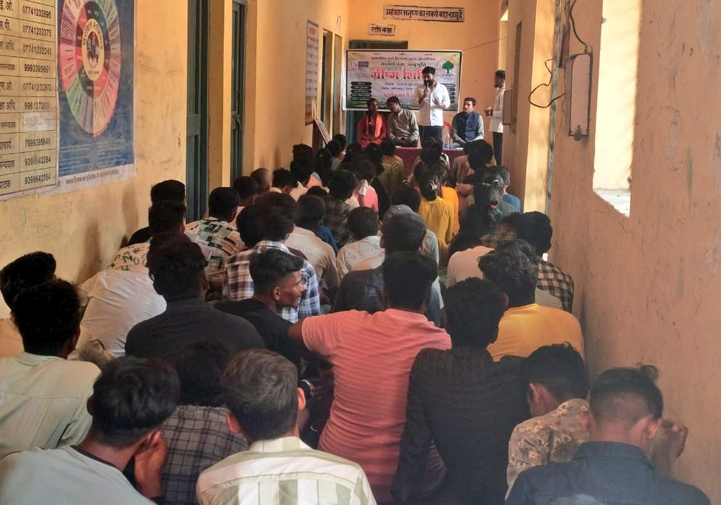 abvpcg's tweet photo. विकासार्थ विद्यार्थी दुर्ग विभाग के द्वारा आयोजित सामाजिक अनुभूति ग्रीष्मकालीन शिविर आज ग्राम मोतिमपुर में प्रारंभ हुआ। https://t.co/sOFHpEw4Ri