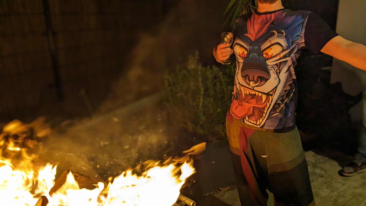 🛍️ • mlice.redbubble.com

There is a -25% discount on all apparels ! 🏷️

💖