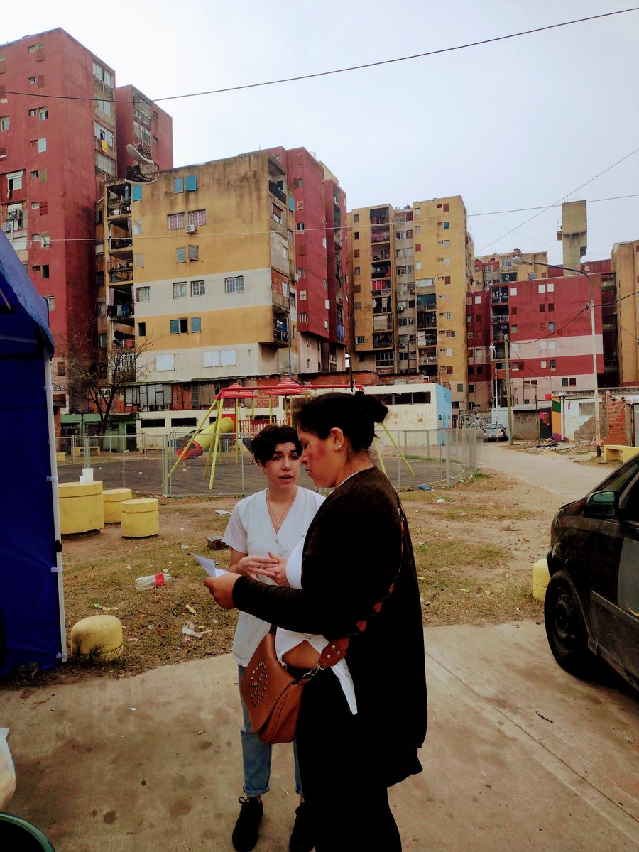 toniolo_marcela's tweet image. 📍Políticas De Salud en cada Barrio.

Es muy importante completar los esquemas de Vacunación. Sobretodo en niños de 0 a 3 años y en adultos mayores. 
Hoy acompañando al #Cap11 en #EjércitoDeLosAndes
#Salud3F
#Prevención

💉💪🏼