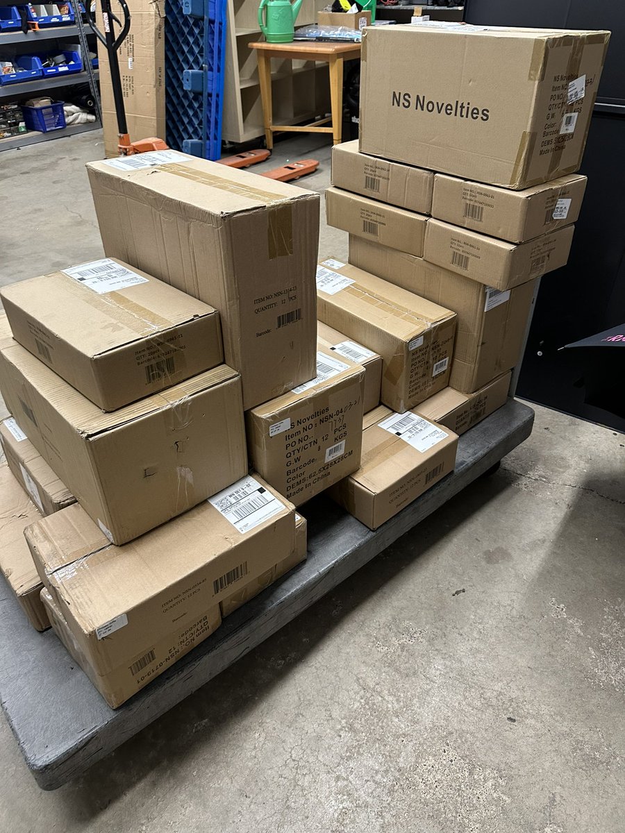 fantasygifts's tweet image. Todays stroll through the warehouse, NS Novelties came in and most items I can’t post without censorship. Really love the dark navy blue color on the leather item and the pink items are best sellers #personaltoys #shoplocal #fantasygifts #nsnovelties