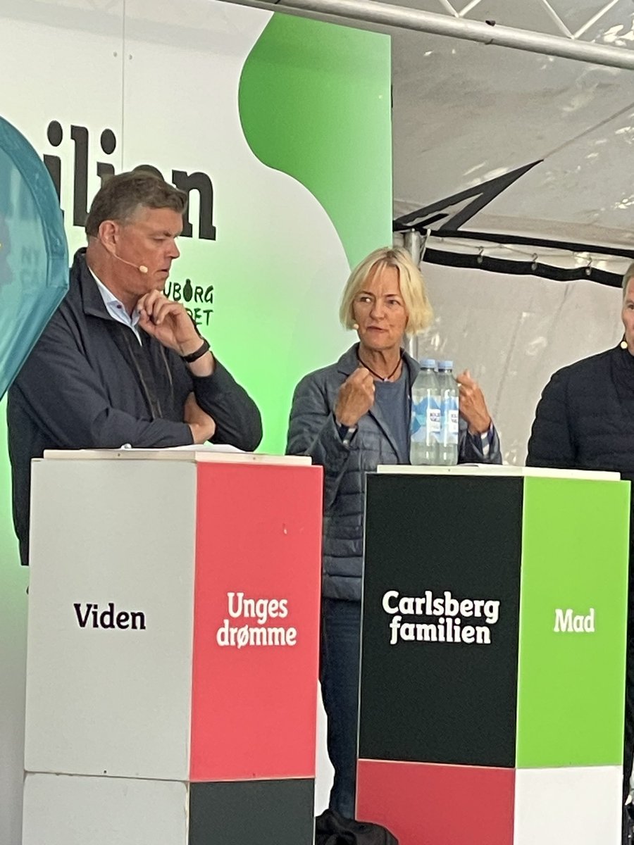 .<a href="/MajkenSchultz/">Majken Schultz</a>: Der er masser af rammevilkår man kan diskutere og udvikle på fonde og politikere imellem. Så meget vigtigt at fonde er i dialog med politikere og universiter om hvordan fonde kan bidrage til samfundets bedste #carlsbergfamilien #fmdk #forskpol #dkpol