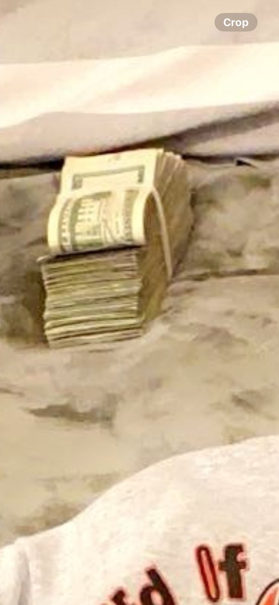 turnhimupp's tweet photo. Biggest dropppp https://t.co/BZDbkkaq30