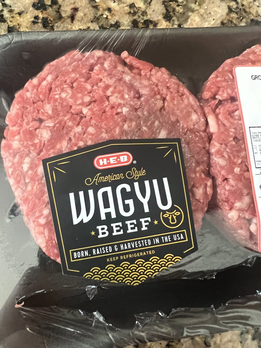Big_Yeti_42069's tweet photo. Yeti been treating myself a little #yetimealplan #boiger https://t.co/dPwWRsXw3a